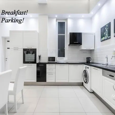 Vika Deluxe Central Apartment Budapest